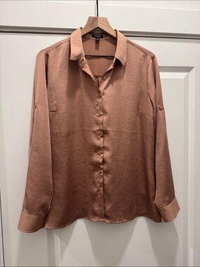 Express Blush Button-Up Shirt